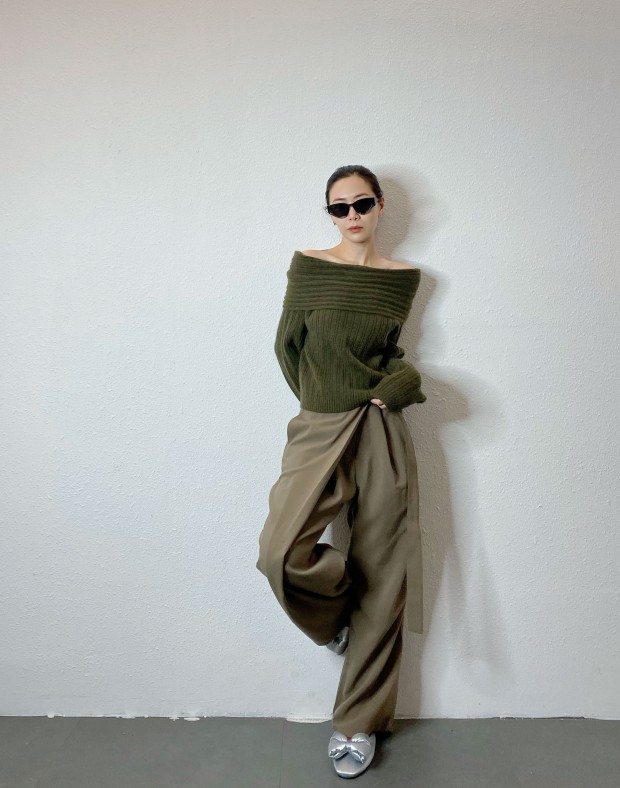 Olive Off Shoulder Knit #241226